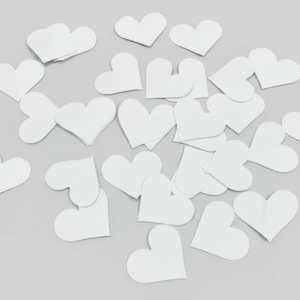 confeti de corazones blanco